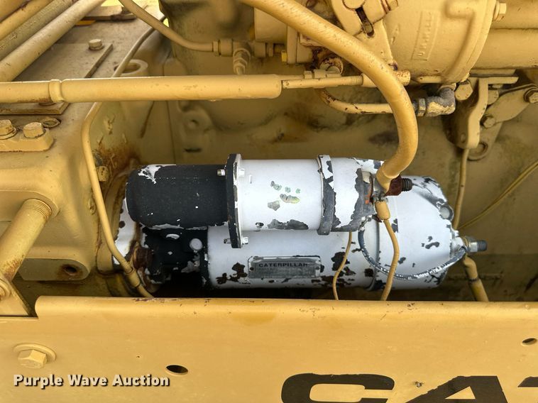 image for item EJ8427 Caterpillar 120 rigid frame motor grader