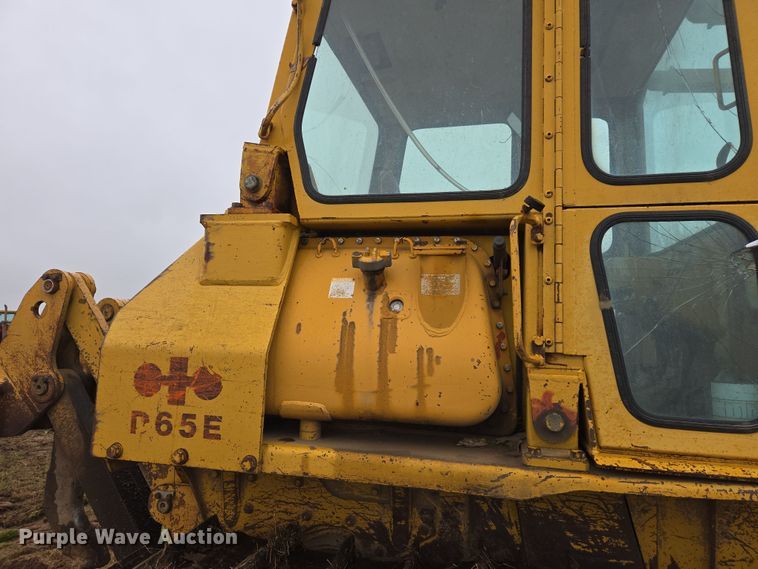 image for item EJ8433 1985 Komatsu D65E-8 dozer