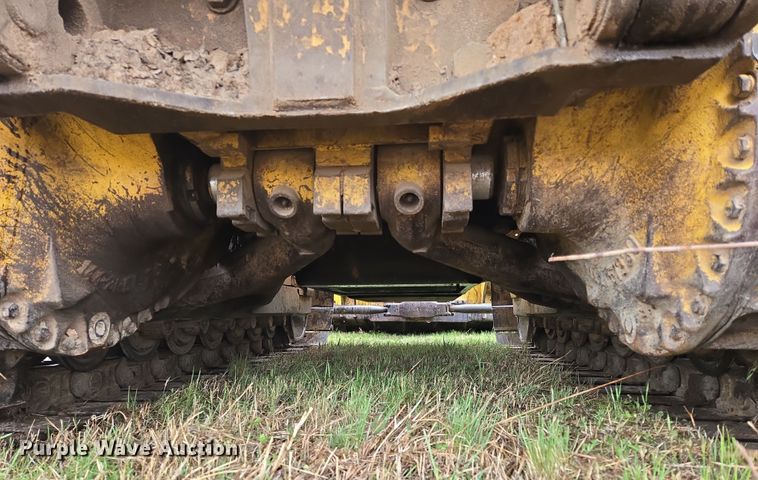 image for item EJ8433 1985 Komatsu D65E-8 dozer