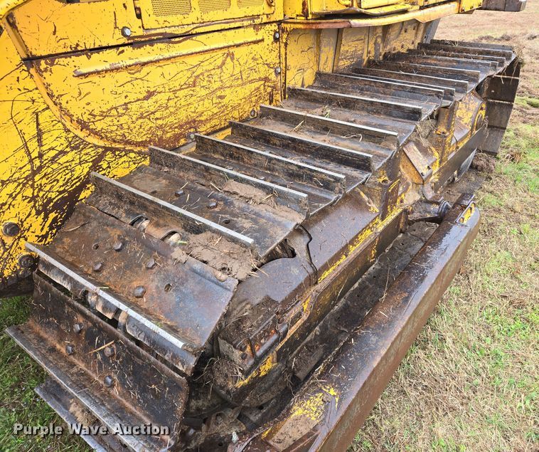 image for item EJ8433 1985 Komatsu D65E-8 dozer