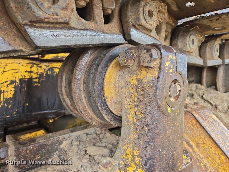 image for item EJ8433 1985 Komatsu D65E-8 dozer