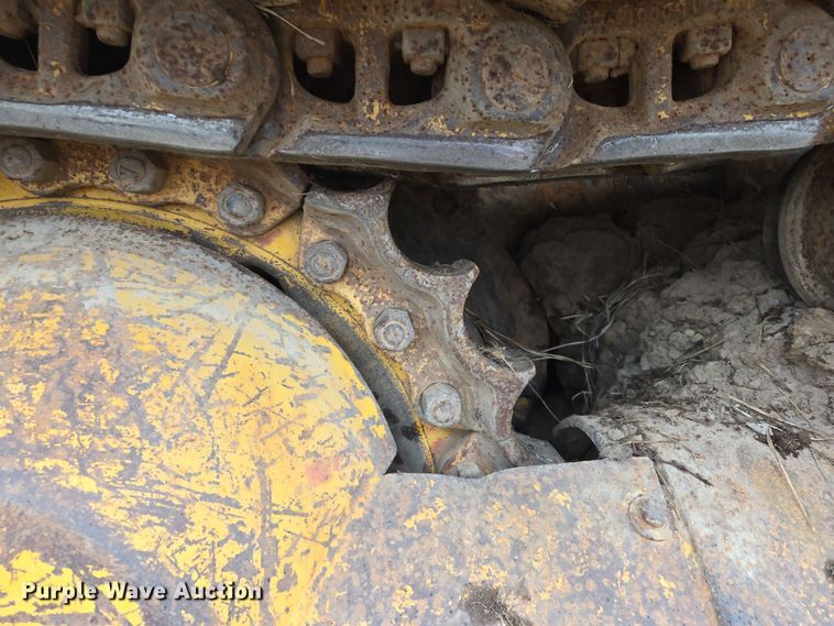 image for item EJ8433 1985 Komatsu D65E-8 dozer