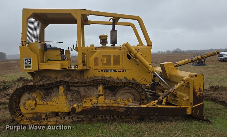 image for item EJ8434 1968 Caterpillar D6C dozer