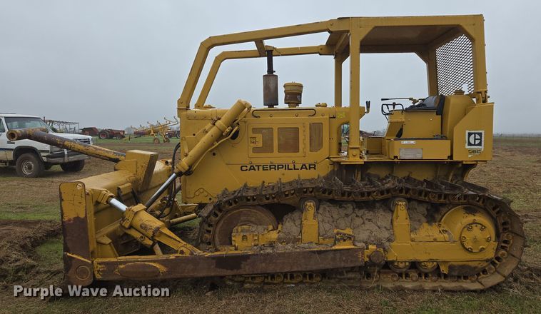 image for item EJ8434 1968 Caterpillar D6C dozer