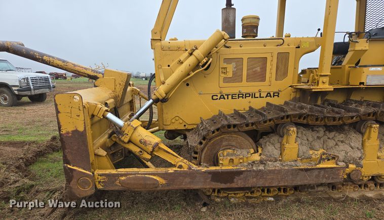 image for item EJ8434 1968 Caterpillar D6C dozer