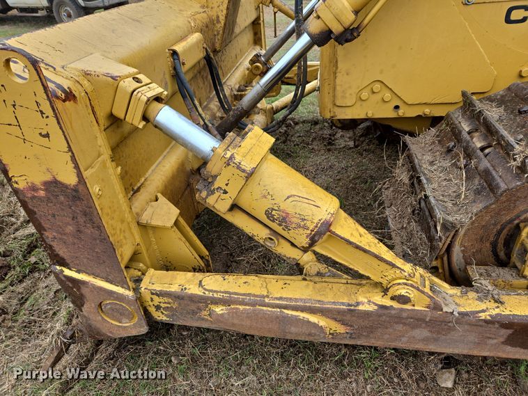 image for item EJ8434 1968 Caterpillar D6C dozer