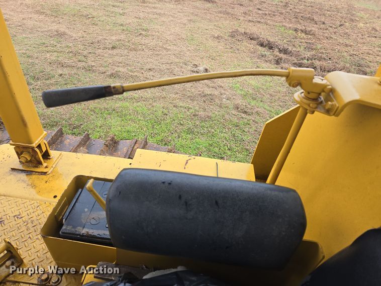 image for item EJ8434 1968 Caterpillar D6C dozer