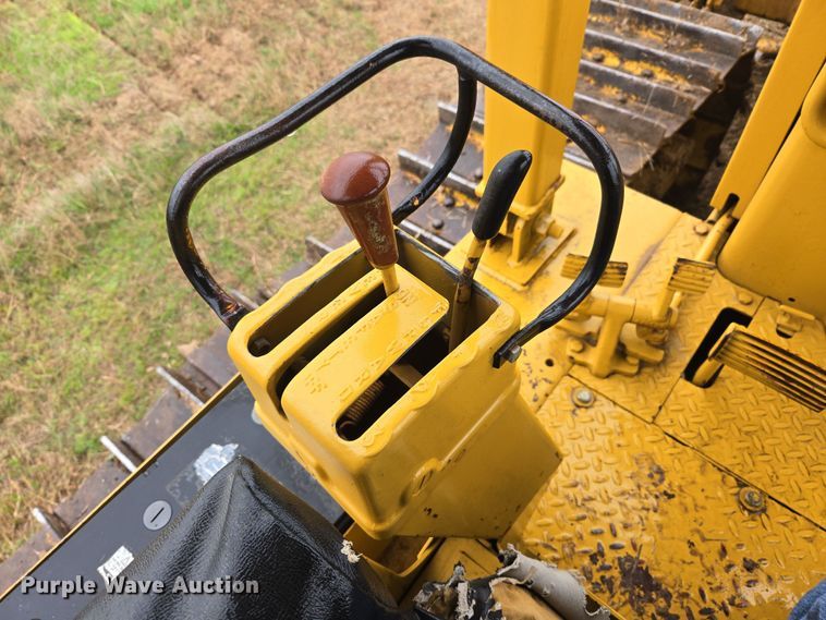 image for item EJ8434 1968 Caterpillar D6C dozer