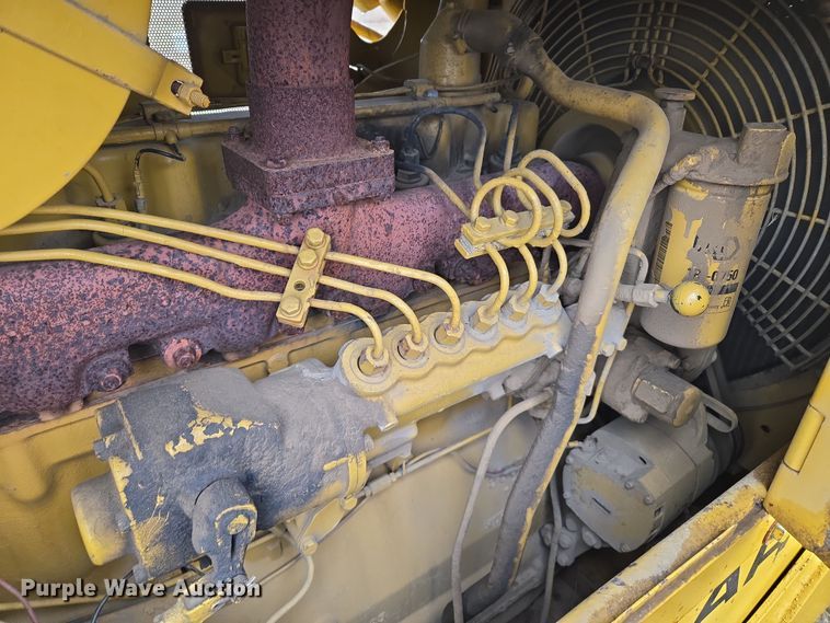 image for item EJ8434 1968 Caterpillar D6C dozer