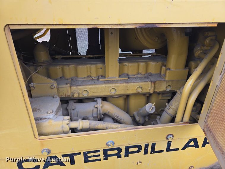 image for item EJ8434 1968 Caterpillar D6C dozer