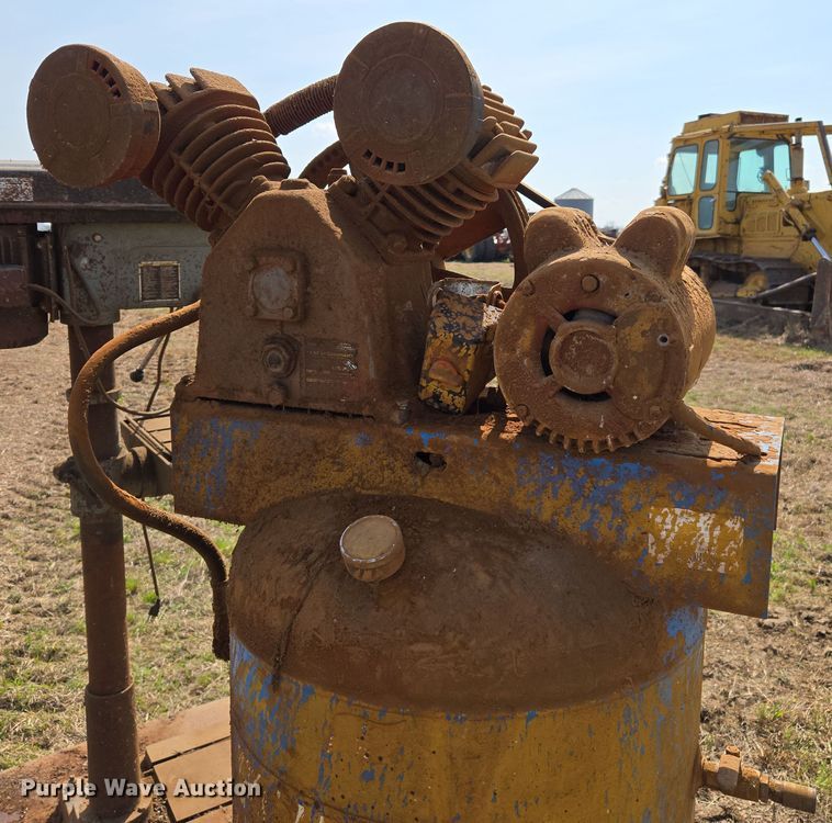 image for item EJ8438 Tools