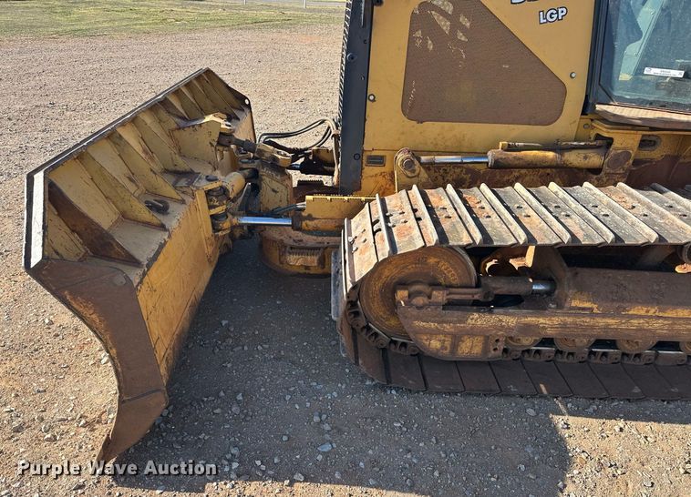 image for item EK0555 2006 John Deere 550J LGP dozer