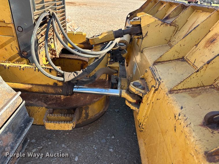 image for item EK0555 2006 John Deere 550J LGP dozer