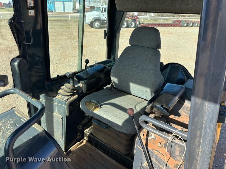 image for item EK0555 2006 John Deere 550J LGP dozer