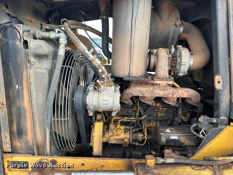 image for item EK0555 2006 John Deere 550J LGP dozer