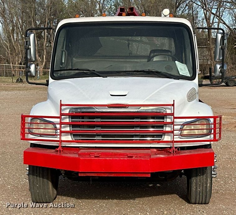 image for item EK0560 2004 Freightliner Business Class M2  winch truck