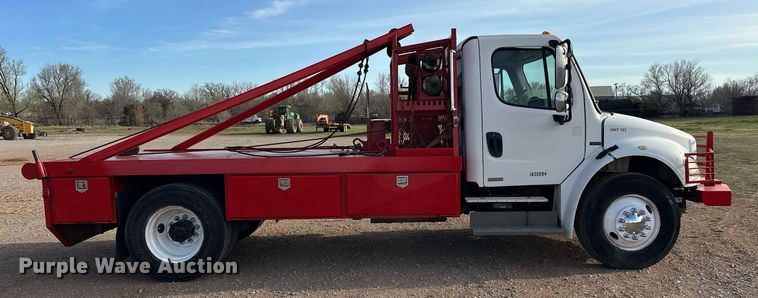 image for item EK0560 2004 Freightliner Business Class M2  winch truck