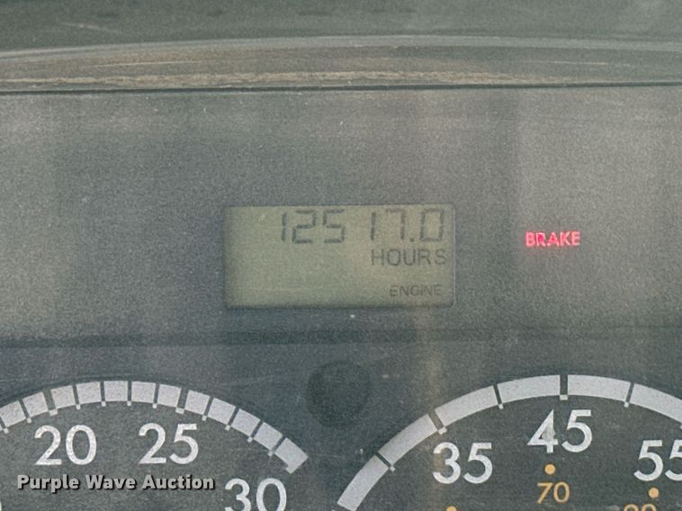 image for item EK0560 2004 Freightliner Business Class M2  winch truck