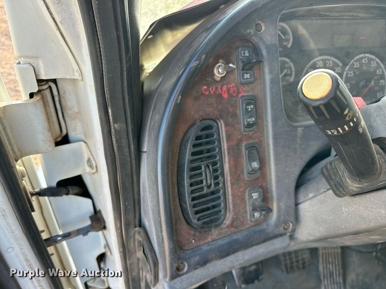 image for item EK0560 2004 Freightliner Business Class M2  winch truck