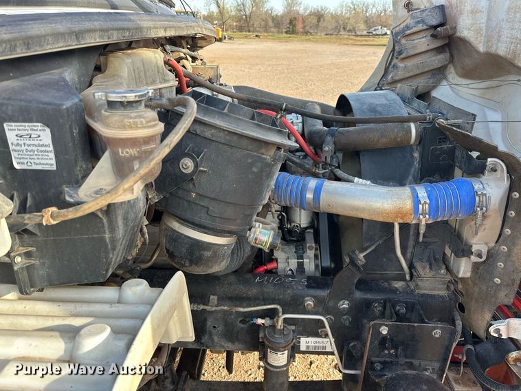 image for item EK0560 2004 Freightliner Business Class M2  winch truck