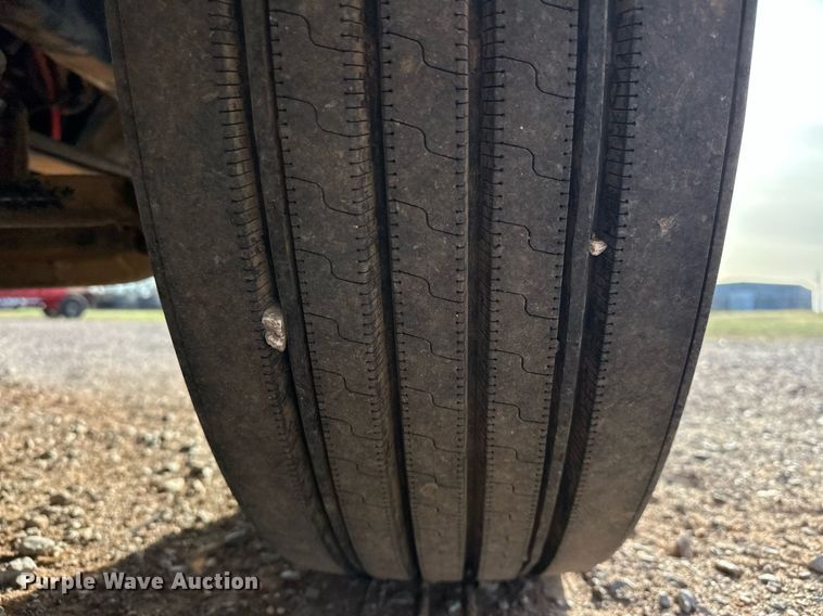 image for item EK0560 2004 Freightliner Business Class M2  winch truck