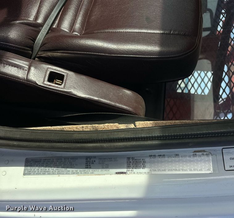 image for item EK0560 2004 Freightliner Business Class M2  winch truck