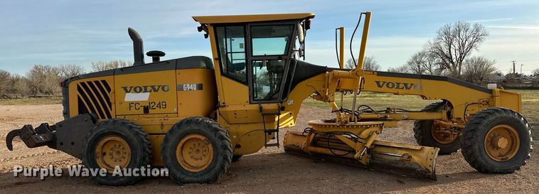 image for item EK0561 2007 Volvo G940 motor grader