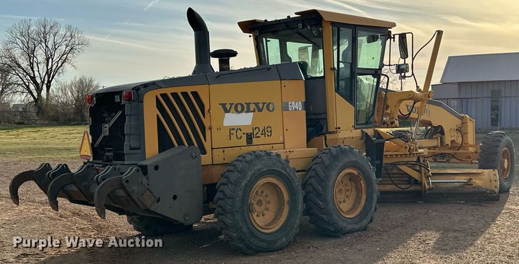 image for item EK0561 2007 Volvo G940 motor grader