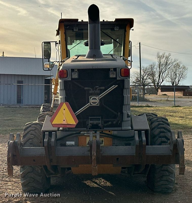 image for item EK0561 2007 Volvo G940 motor grader