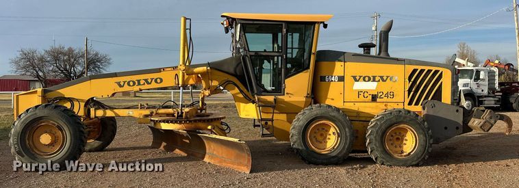 image for item EK0561 2007 Volvo G940 motor grader