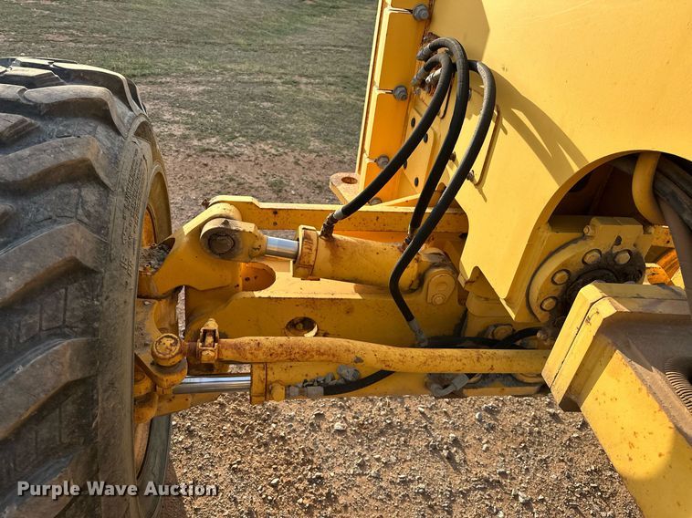 image for item EK0561 2007 Volvo G940 motor grader