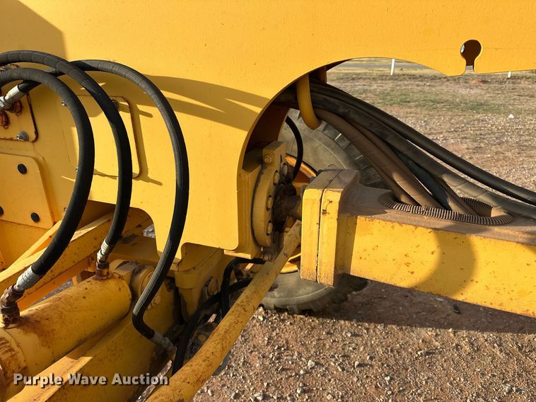 image for item EK0561 2007 Volvo G940 motor grader