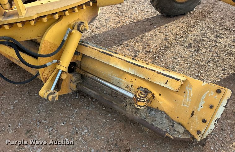 image for item EK0561 2007 Volvo G940 motor grader