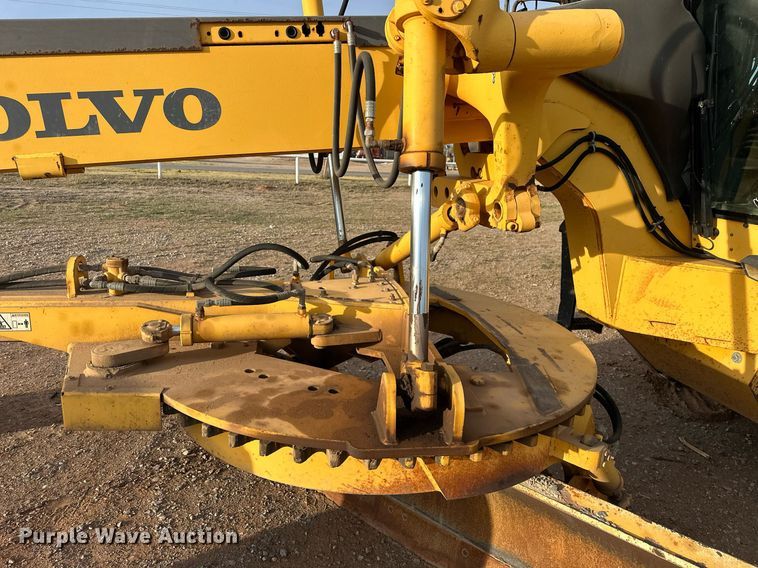 image for item EK0561 2007 Volvo G940 motor grader
