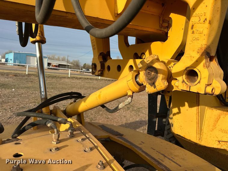 image for item EK0561 2007 Volvo G940 motor grader