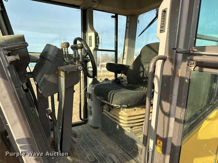 image for item EK0561 2007 Volvo G940 motor grader