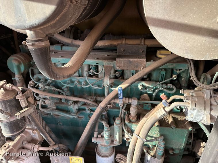 image for item EK0561 2007 Volvo G940 motor grader