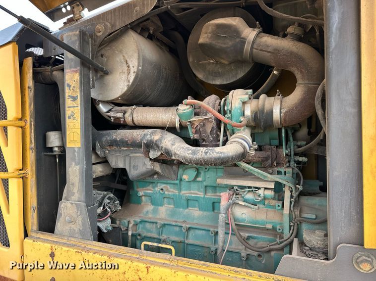 image for item EK0561 2007 Volvo G940 motor grader