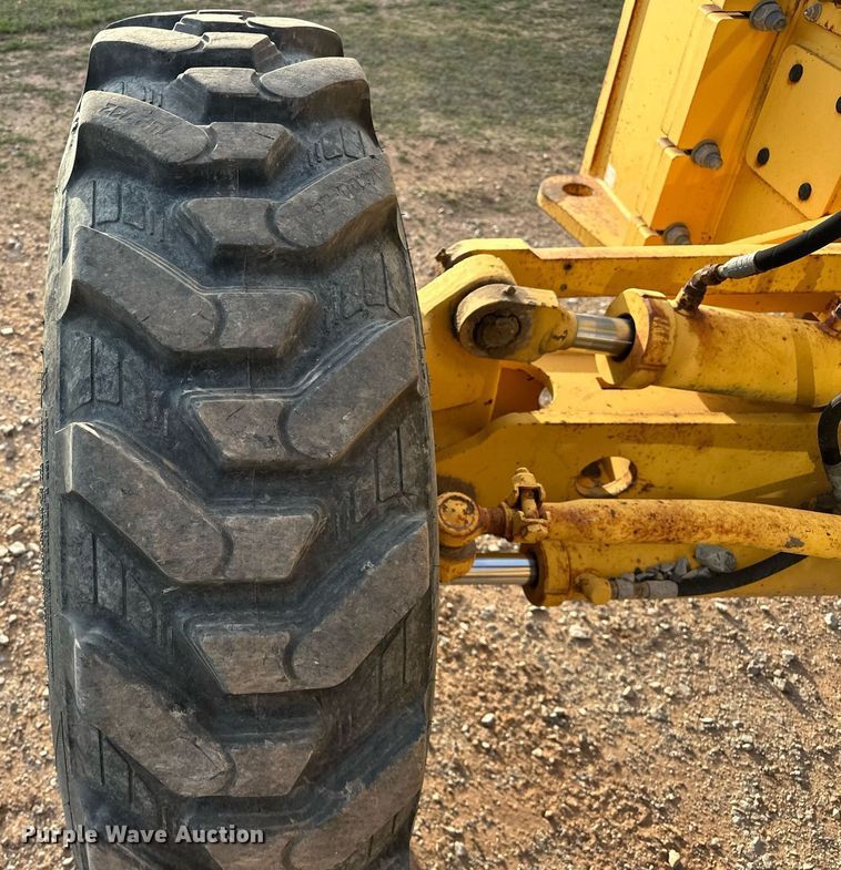 image for item EK0561 2007 Volvo G940 motor grader