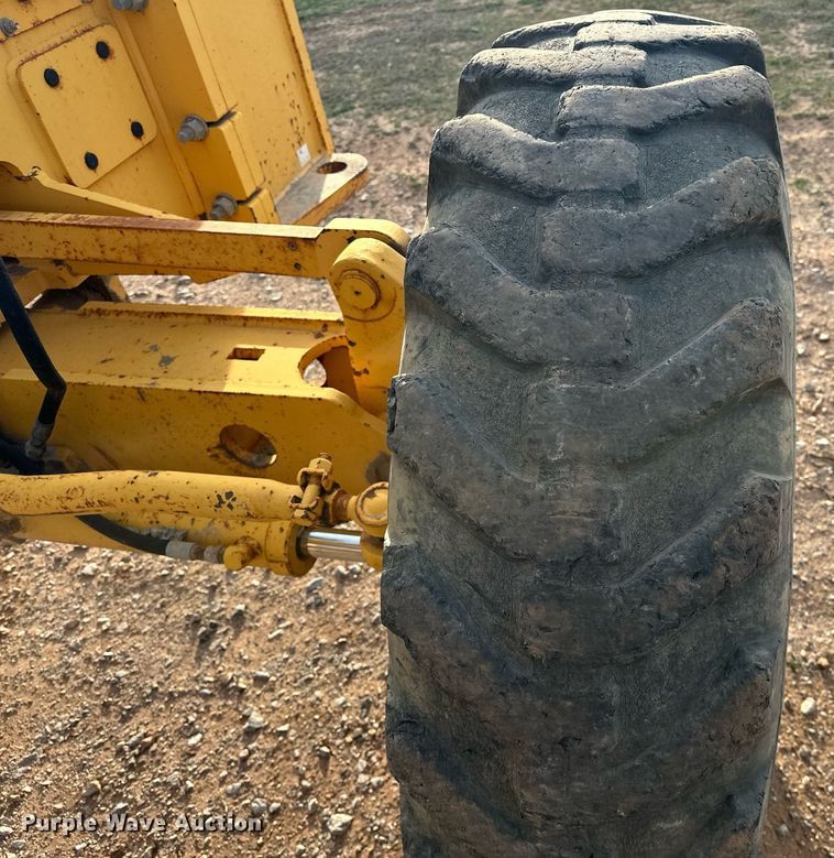 image for item EK0561 2007 Volvo G940 motor grader