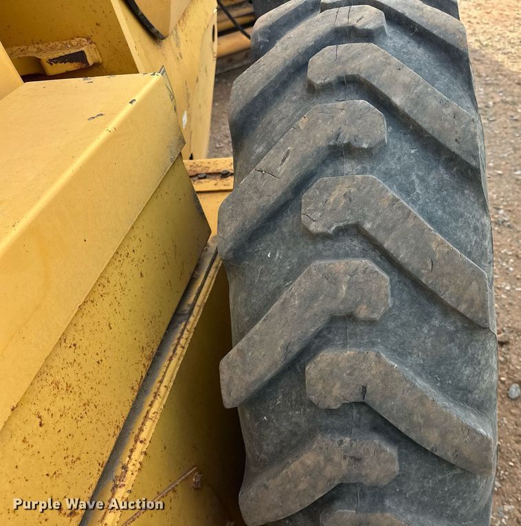 image for item EK0561 2007 Volvo G940 motor grader