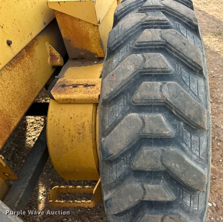 image for item EK0561 2007 Volvo G940 motor grader