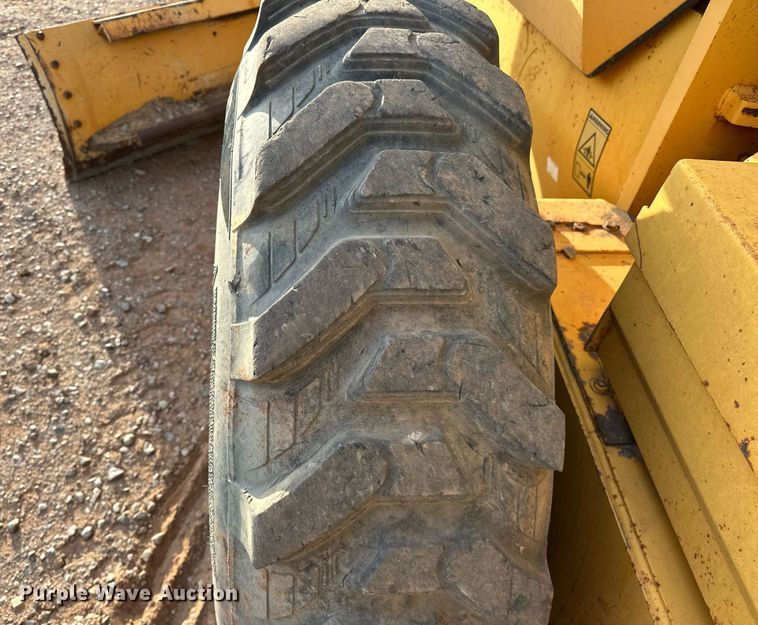 image for item EK0561 2007 Volvo G940 motor grader