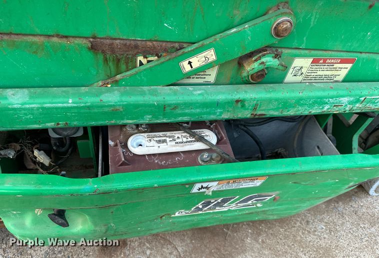 image for item EK0562 2008 JLG 1930ES scissor lift