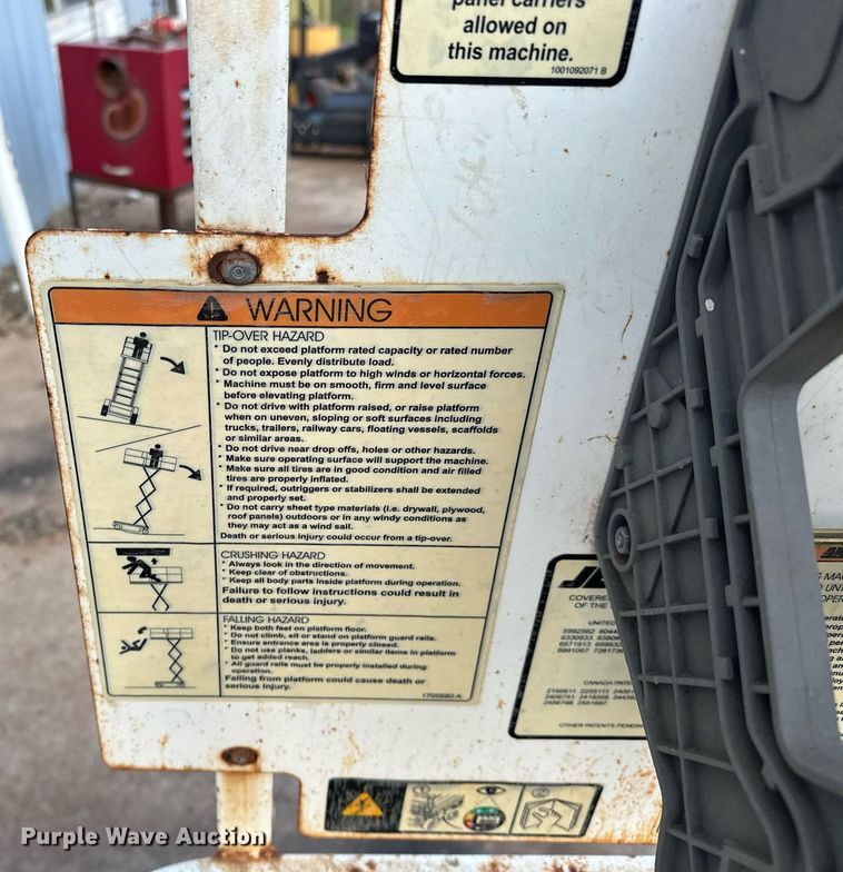 image for item EK0562 2008 JLG 1930ES scissor lift