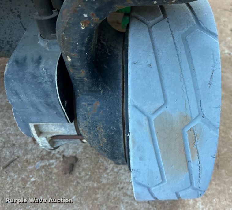 image for item EK0562 2008 JLG 1930ES scissor lift