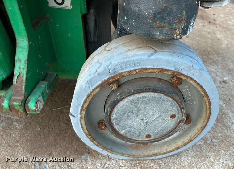 image for item EK0562 2008 JLG 1930ES scissor lift