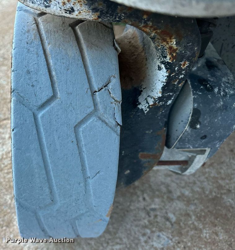 image for item EK0562 2008 JLG 1930ES scissor lift