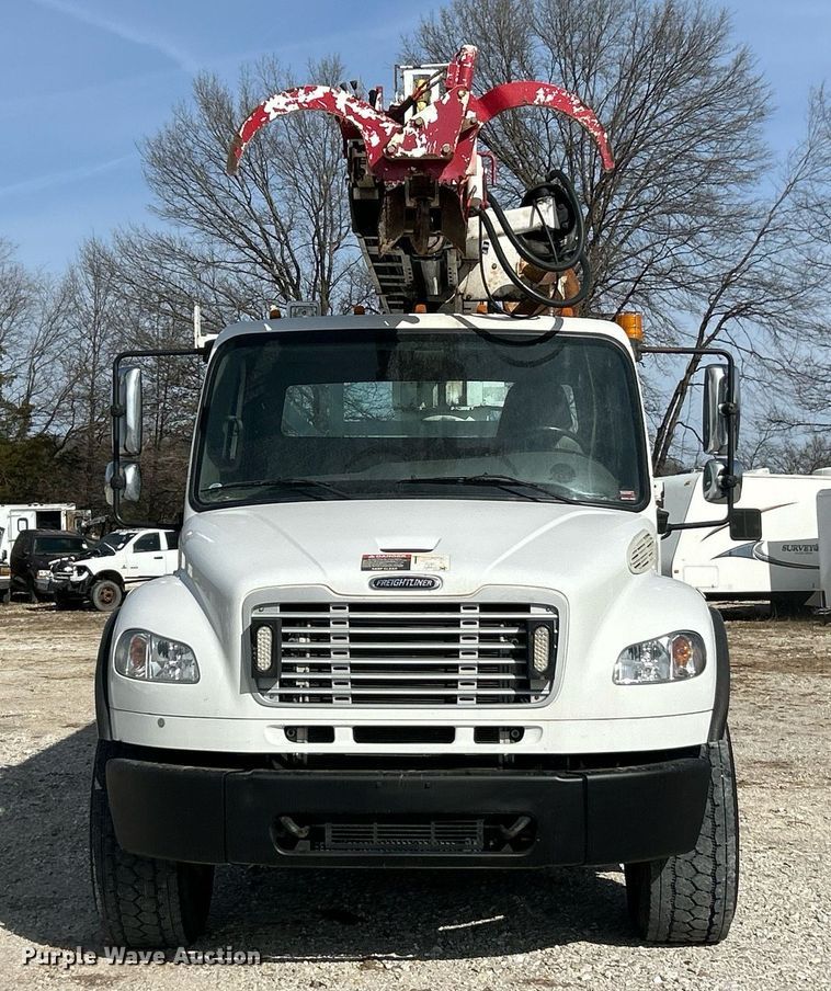 image for item EK2750 2013 Freightliner M2 digger derrick truck