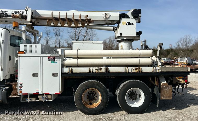 image for item EK2750 2013 Freightliner M2 digger derrick truck